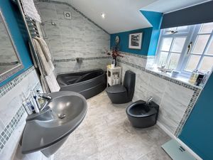 Photo 18- click for photo gallery